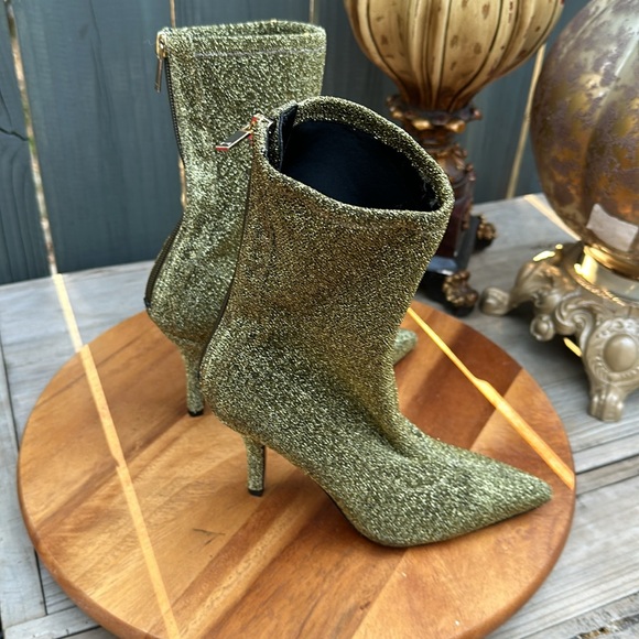 Newish Marc Fisher LTD Breezy Gold Glitter Boots - Sz 5M - Picture 11 of 11